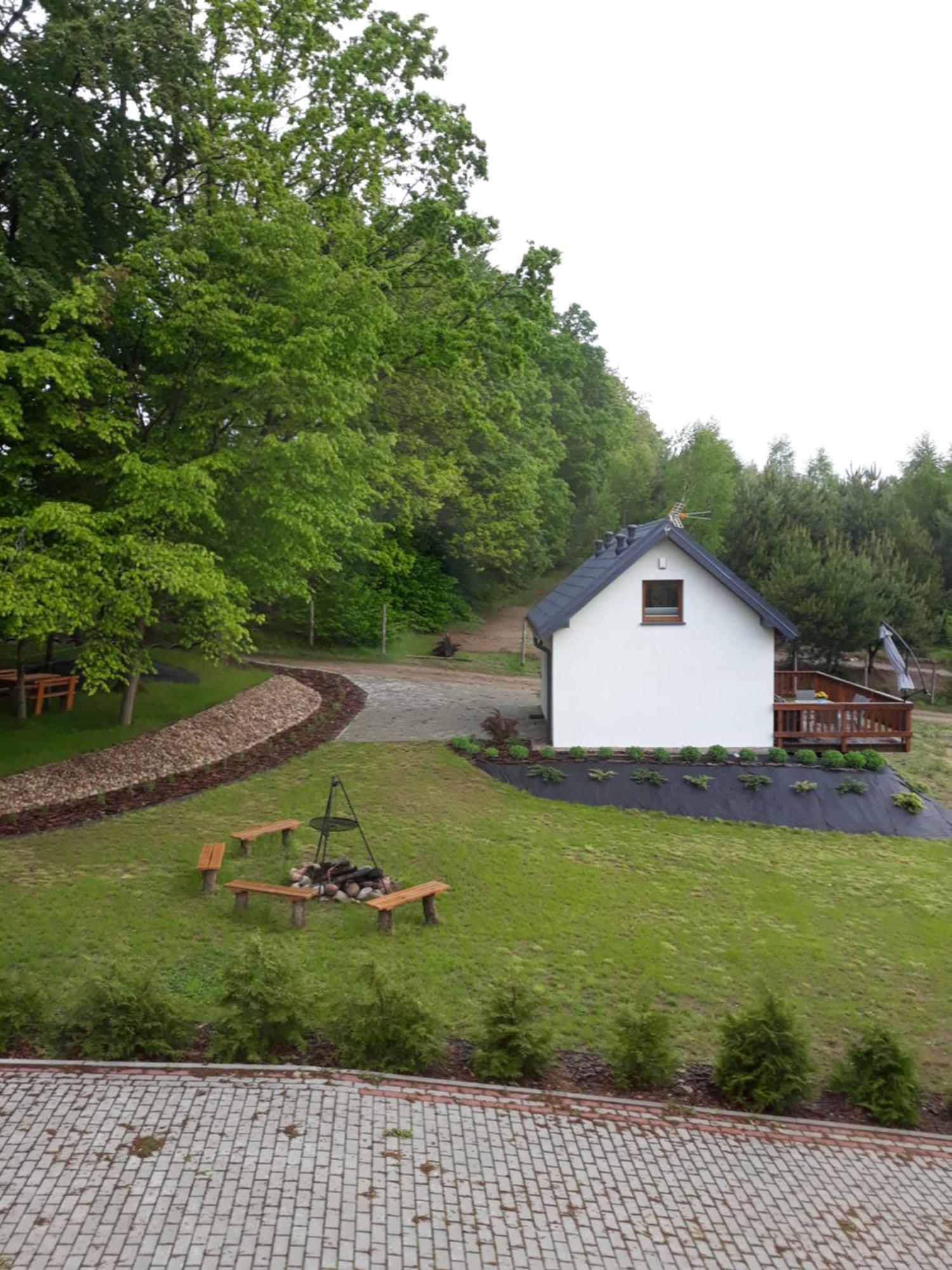 Lesny Zakatek- Domek Lipa Parchowo Exterior photo